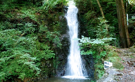 写真:横野滝